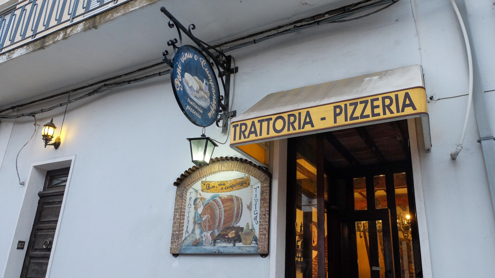 Pane Vino e Cumpanaggiu - Pizzeria Ristorante, Santa Venerina